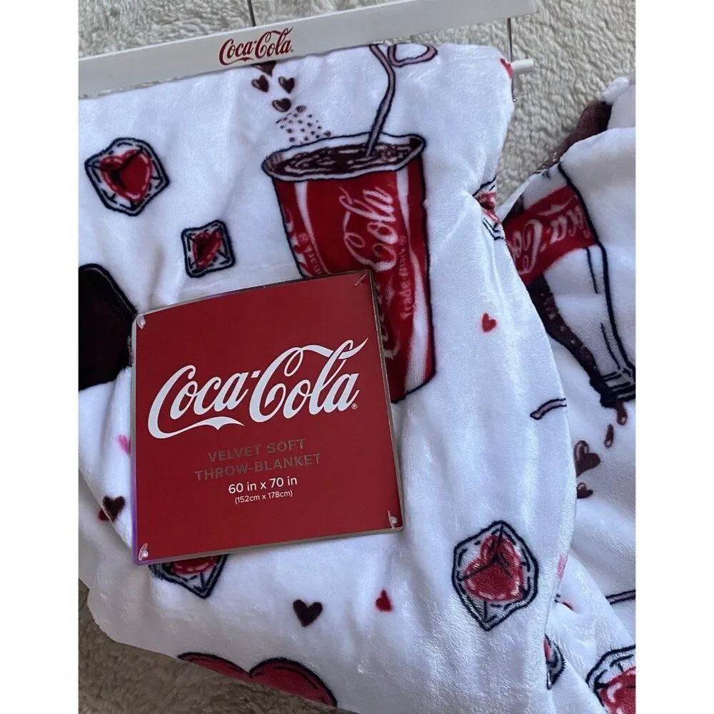 Coca Cola Bottle To Cup Heart Ice Cubes Valentines‎ Throw Blanket 60 X 70” NEW